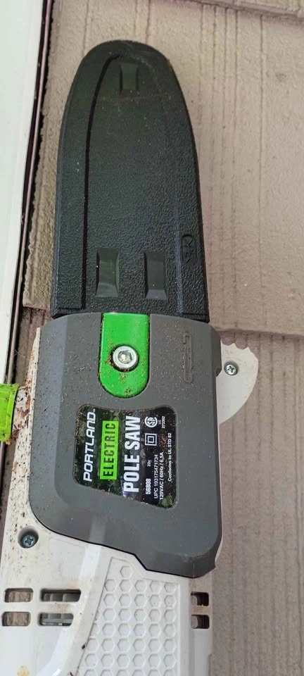 Portland Pole Saw 9.5in Blade Like New with Manual - photo 5