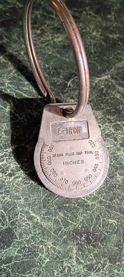 Vintage E Tron General Motors Spark Plug Gap Tool w Ring - photo 2