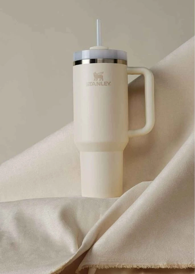 Stanley Cup 40oz Quencher H2.0 Tumbler - Cream / Off-White - photo 3
