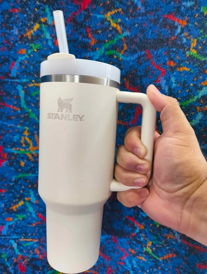 Stanley Cup 40oz Quencher H2.0 Tumbler - Cream / Off-White - photo 4
