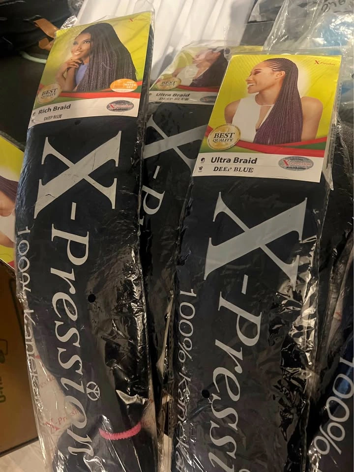 Xpression Deep Blue Braiding Hair (7 packs -Unstretched)