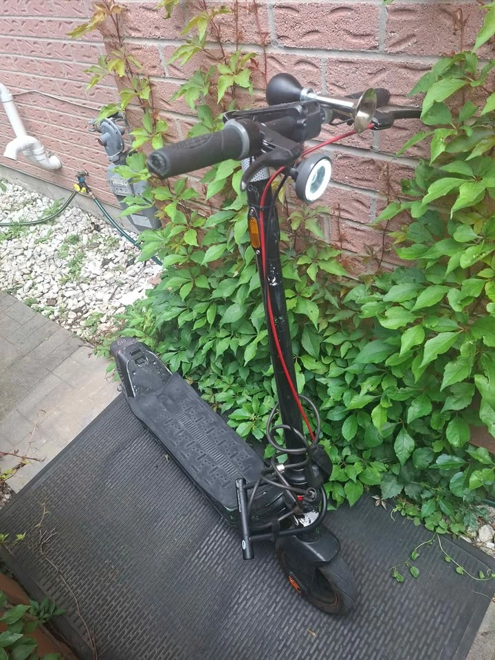 Niu max escooter - photo 2