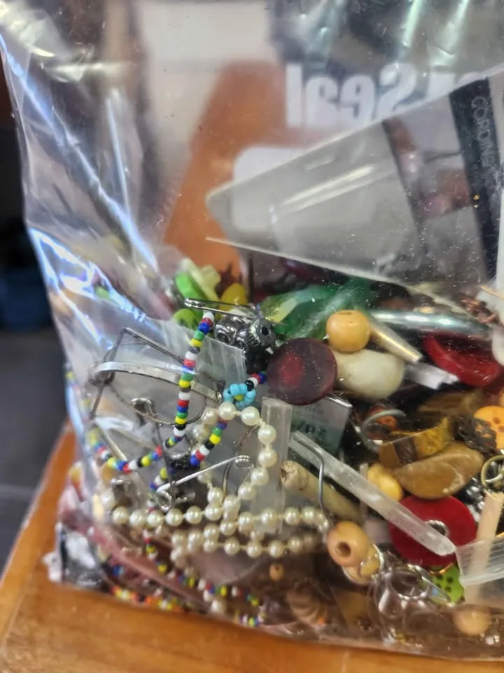 Bag of craft supplies thousands of pieces image indicator(5)