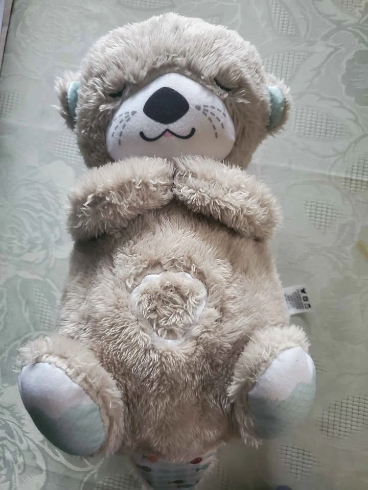 Fisher-Price Soothe 'n Snuggle Otter (11"tall) - photo 3