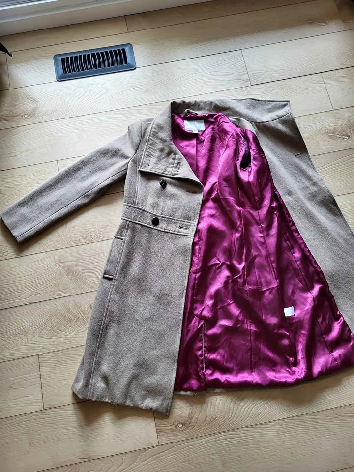 Old Navy Women’s Double-Breasted Wool-Blend Trench Coat – Size X