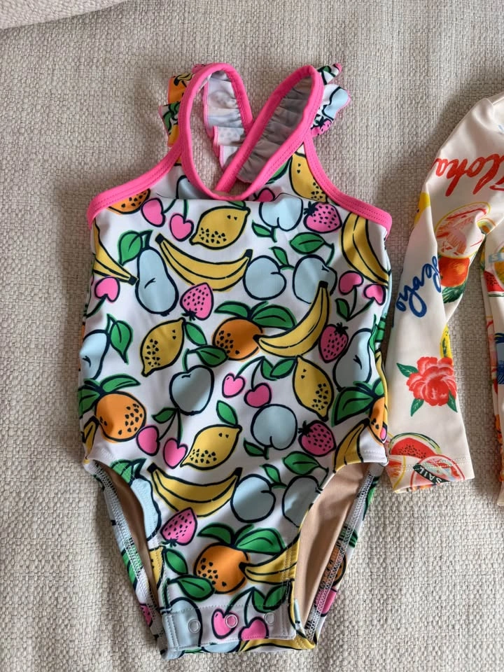 OLD NAVY baby swim suits size 12-18 months - photo 2