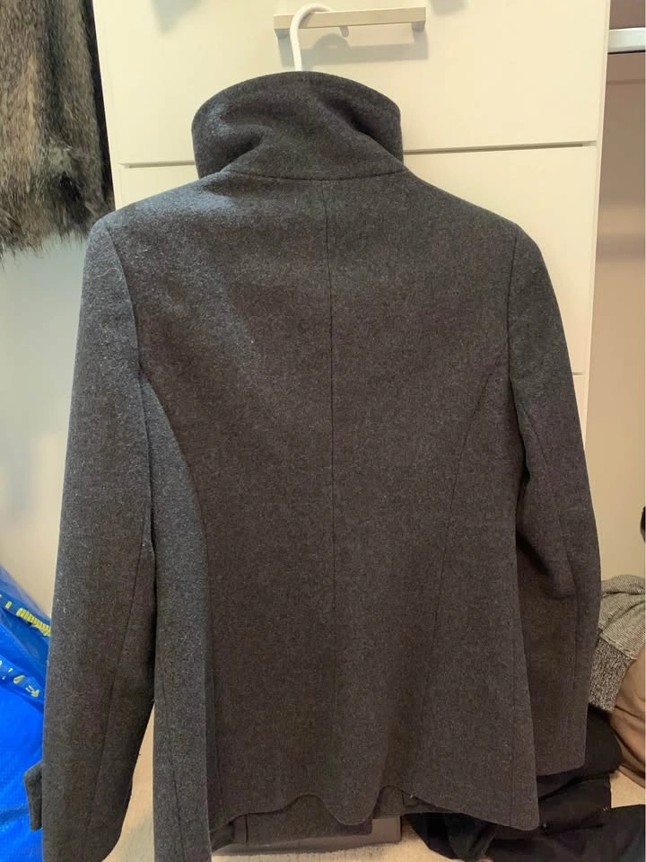 Aritzia Talula Babaton - Winter Peacoat (size XS) - photo 3