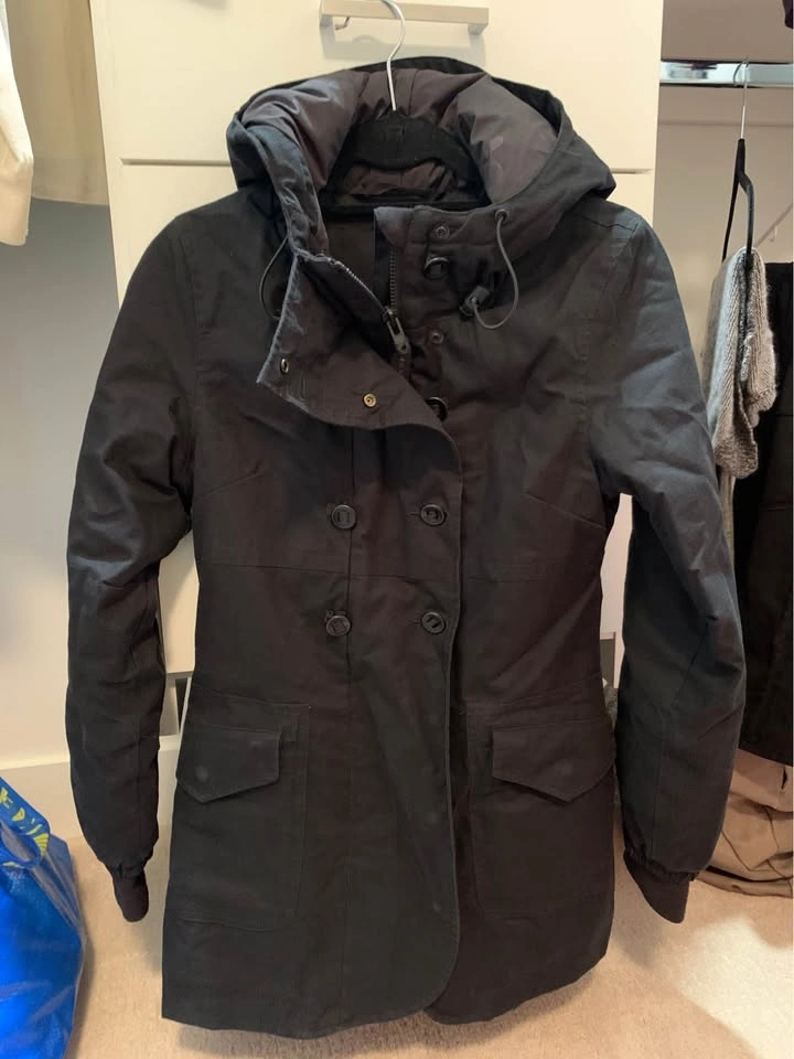 Aritzia Community winter jacket (size XS)