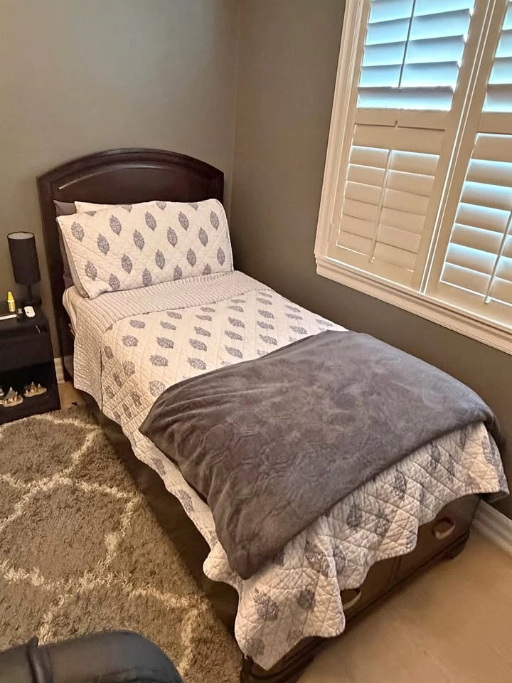 Solid Wood Single Bed Frame with Storage Drawers
