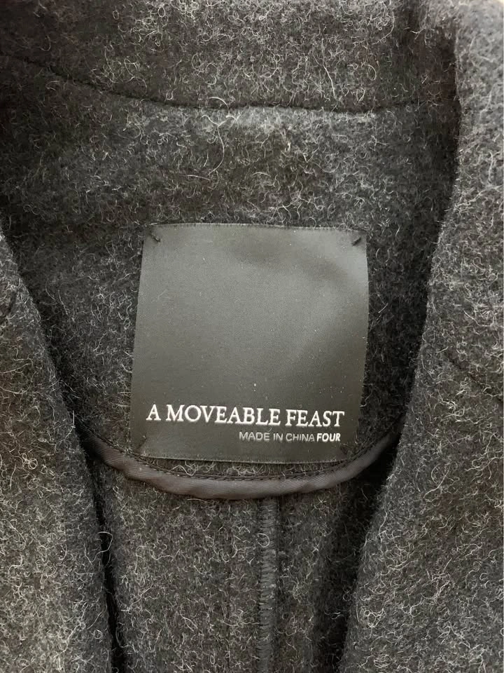 Aritzia fitted wool grey blazer (size 4) - photo 4