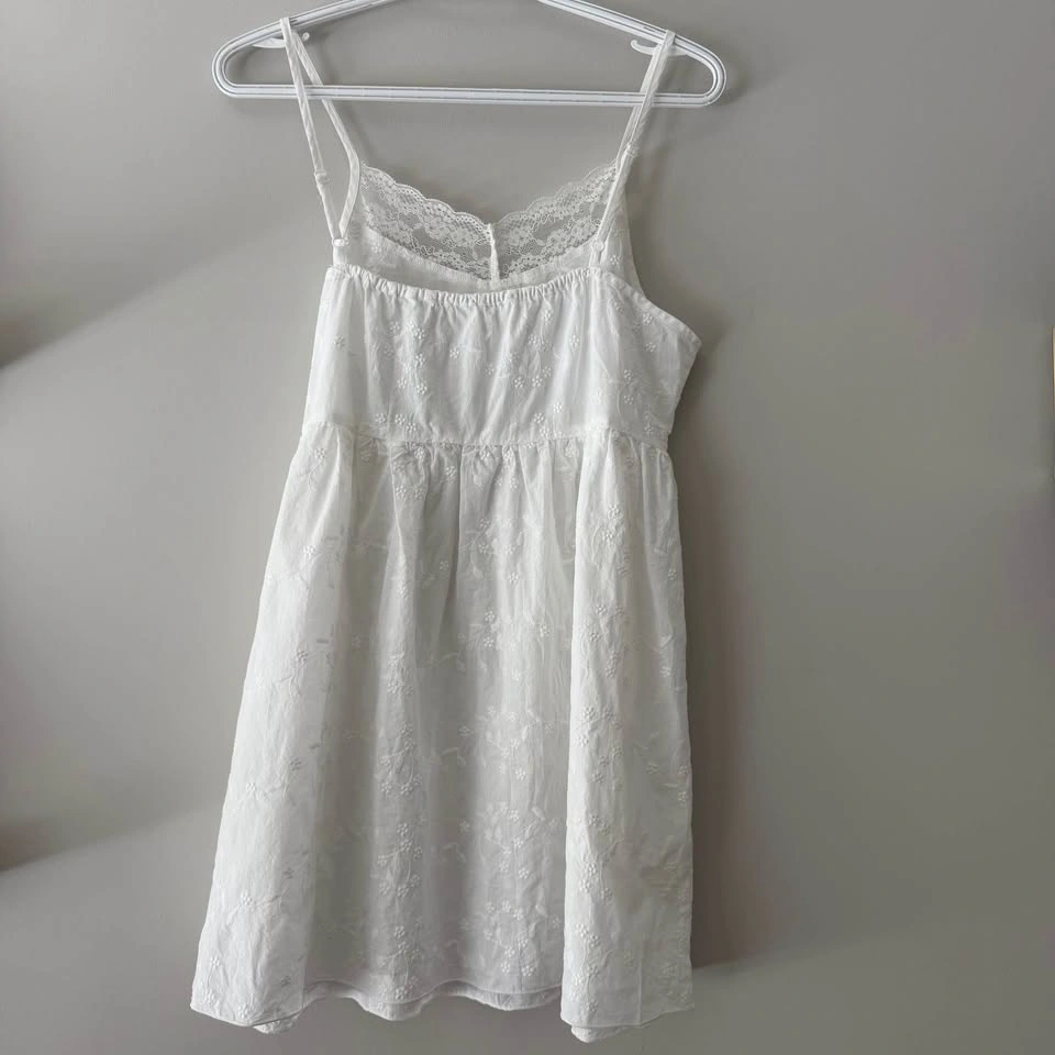 White Lace Top from Kutir (Japanese Brand) Fits Like A Small - photo 2
