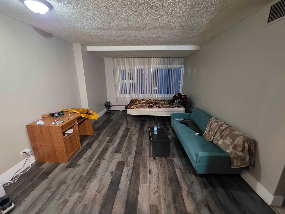 Private room for rent - photo 4