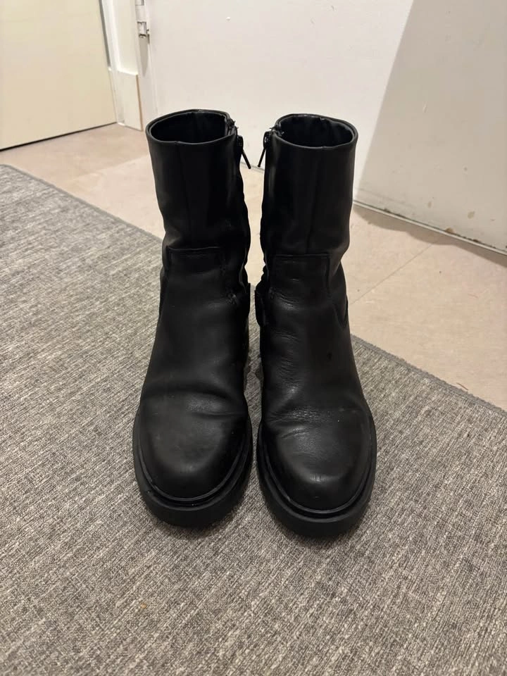 Zara Black Chunky Ankle Boots - photo 4