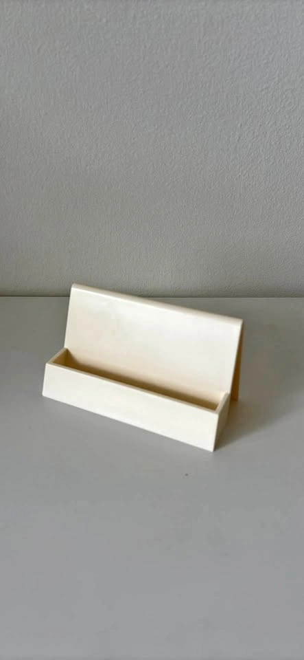 Business card holder