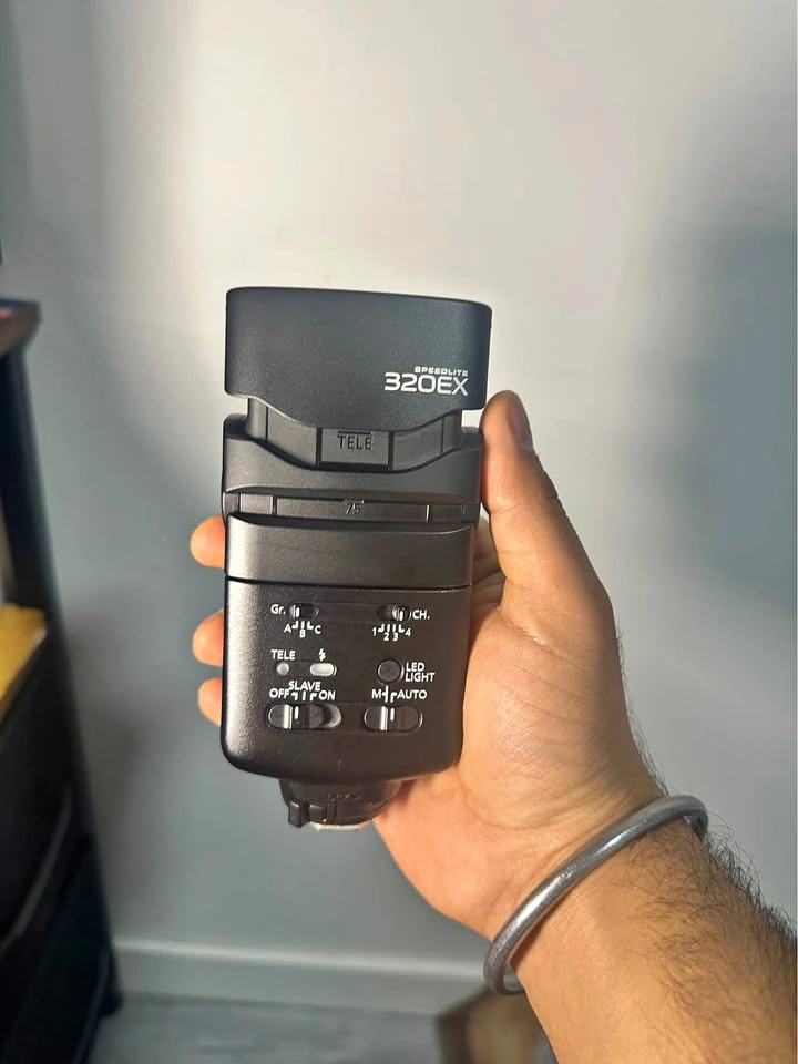 Canon Speedlite 320EX Flash – On-Camera & Off-Camera