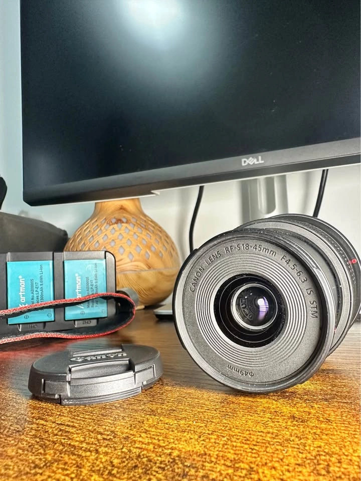 Canon EOS R10 + RF-S 18-45mm Kit Lens + Extra Batteries - photo 5