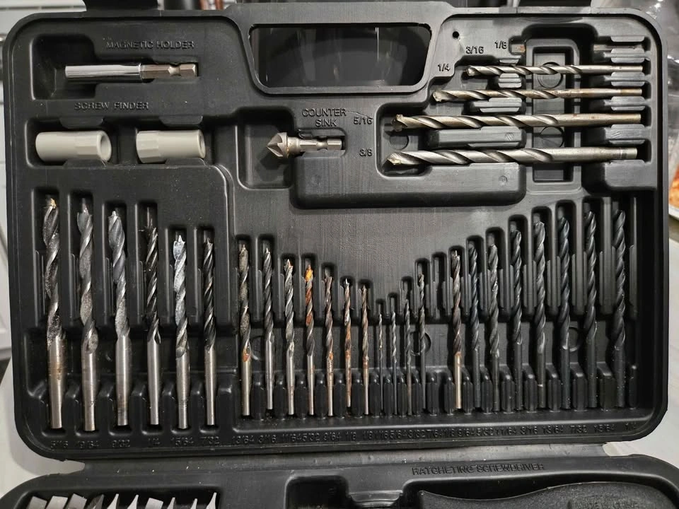 Black & Decker 110pc Drill Bit set - photo 4