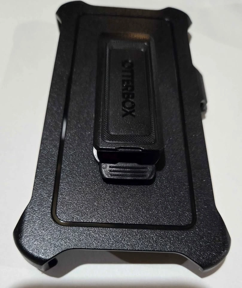 Otterbox Phone Case & Belt Clip for Samsung S22 - photo 3