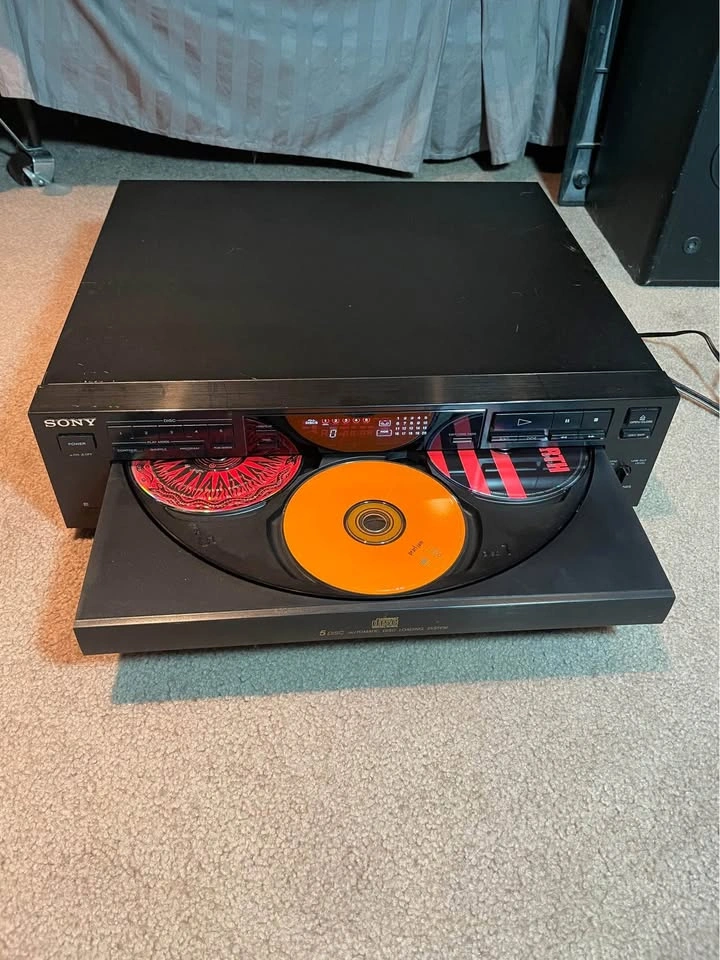 Sony CDP-C515 5 Disc CD Changer Player - photo 2