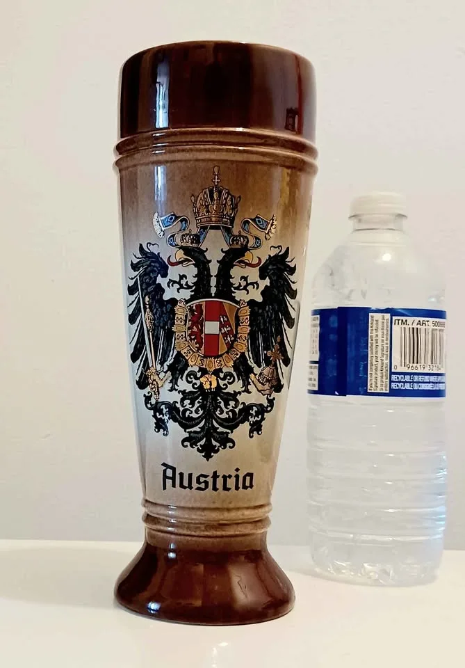 Mid Century Porcelain King Beer Stein image indicator(7)