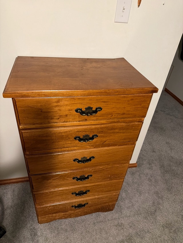 Wooden Dresser - photo 3