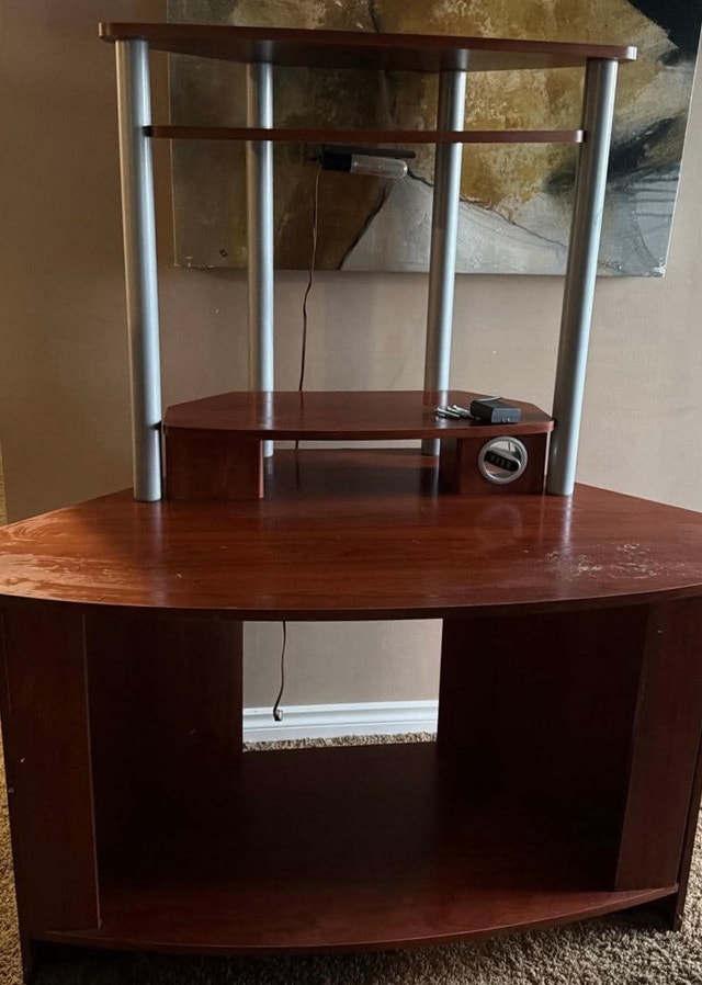 Corner TV Stand with USB Hub