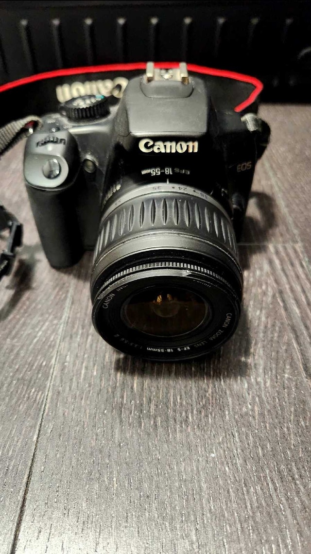 Canon Rebel XS with case and kit lens - photo 4