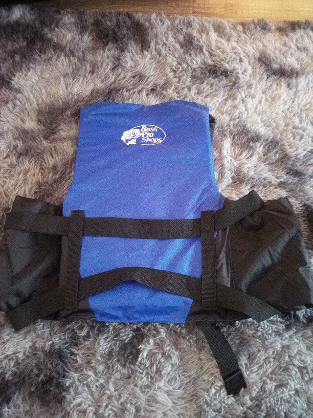 Bass Pro Shops Life Jacket - photo 2