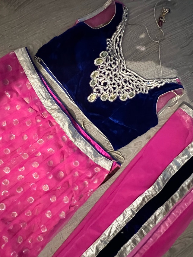 Stunning Navy Blue Velvet Pink Net Lehenga Choli Set - photo 3