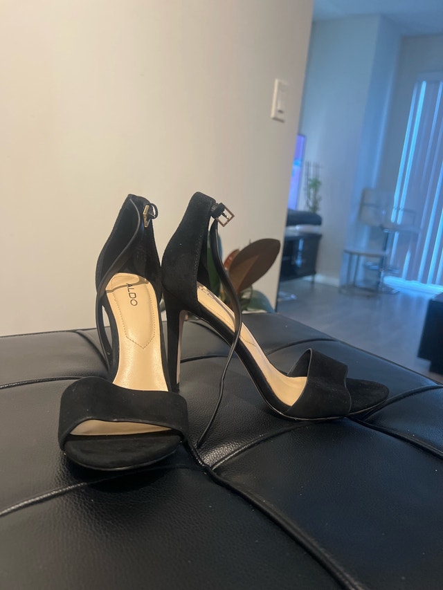 ALDO Black Suede Heels size 6