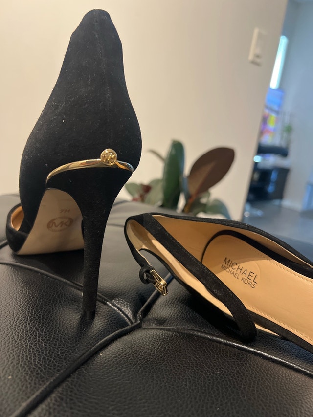 Michael Kors Black Heels - photo 2