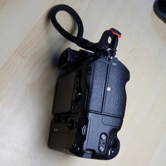Sony A7R IIIA + Grip + Box - 42MP camera - photo 4