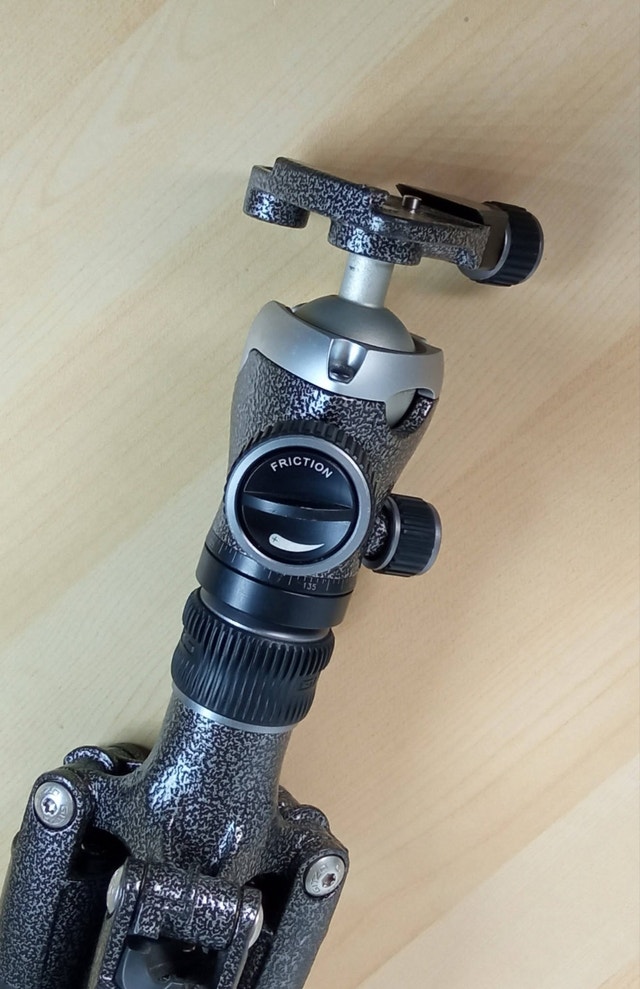 Gitzo Tripod GT2545T Carbon Fiber + Ball Head & L-Bracket
