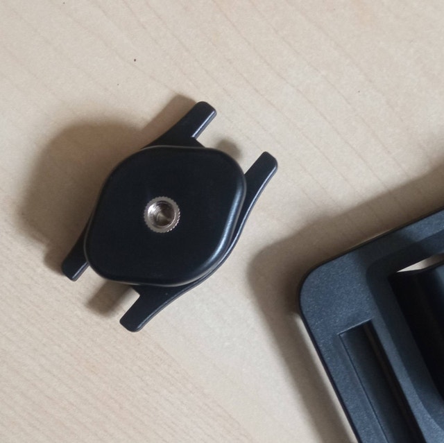 Camera Belt Clip Holster / Quick Release Waist Mount - photo 3