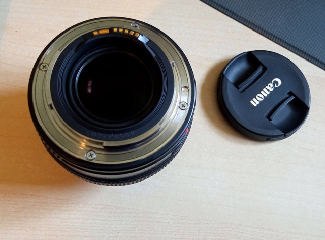 Canon EF 50mm f1.4 USM - photo 2