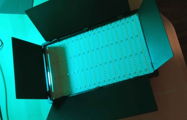 LED 800 RGB light kit - for photos and videos