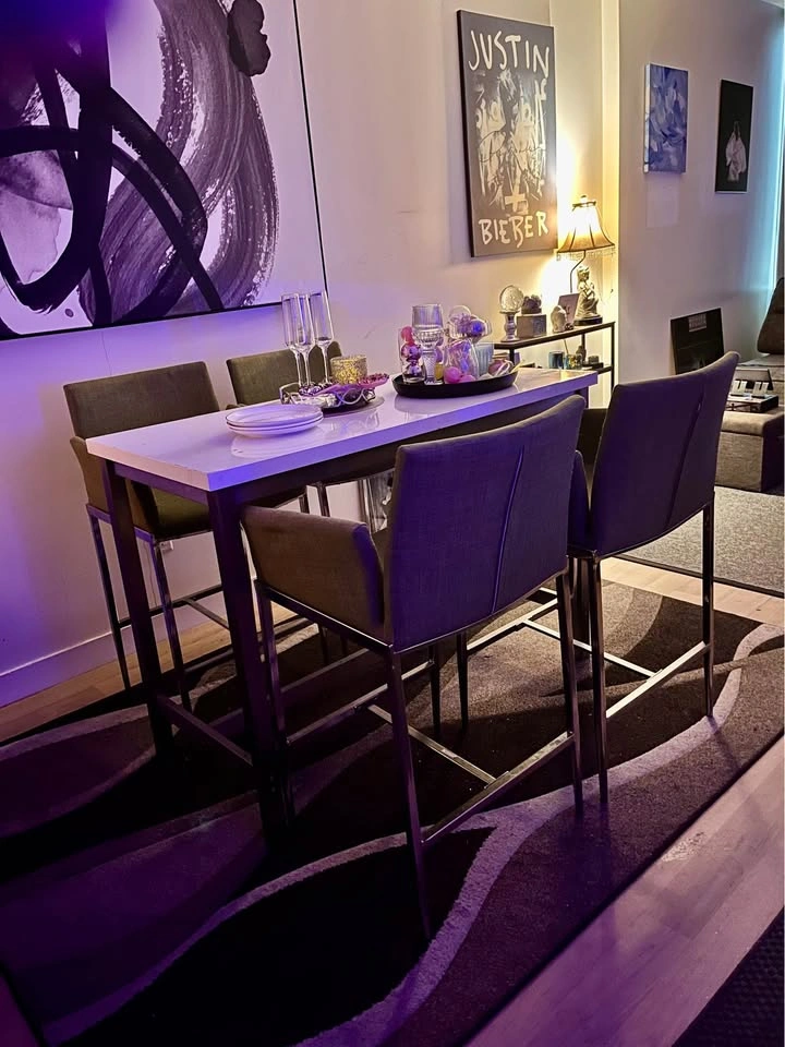 Modern Abstract Wave Area Rug - photo 2