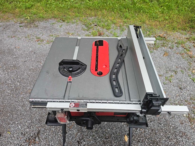 Milwaukee M18 Fuel cordless table saw with folding stand
