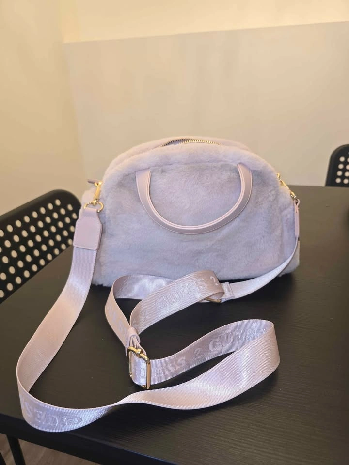 Guess Faux fur crossbody bag - photo 4
