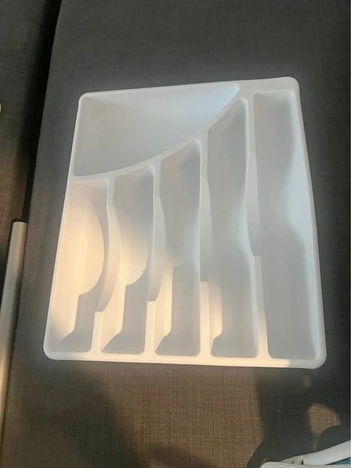 White plastic cutlery organizer