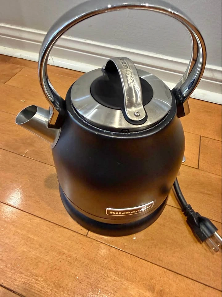 KitchenAid Electric Kettle