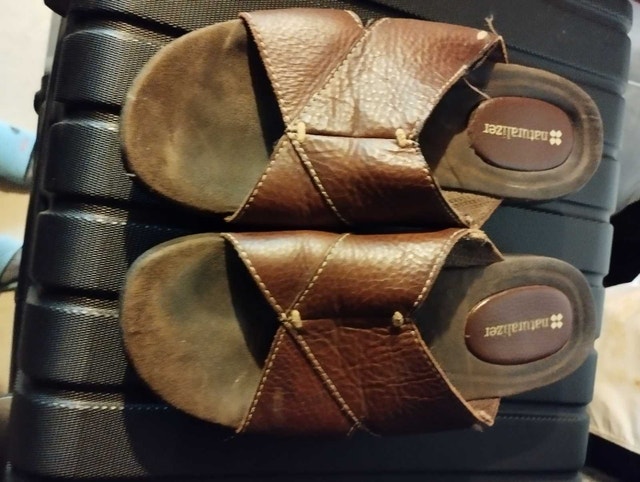 used Naturalizer leather sandals size 7