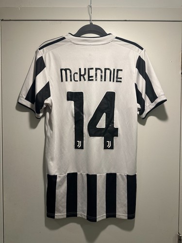 McKennie #14 Juventus 2021/22 Home Medium