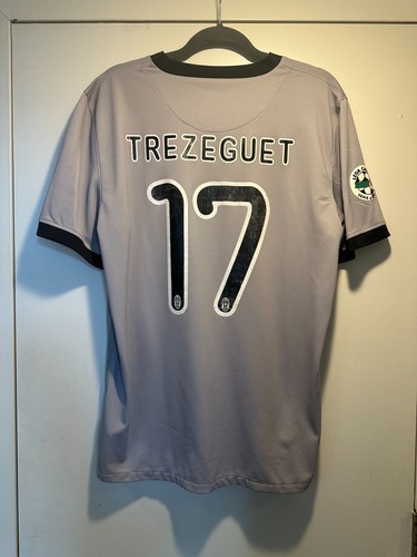 Trezeguet #17 Juventus 2009/10 Away Large w/ Patches