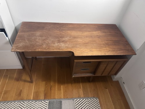 Authentic 1960’s Mainline by Hooker Mid Century Floating Desk - photo 3