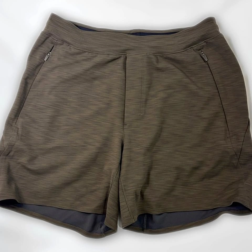 Lululemon Balancer Short 6" Men's Medium - Dark Olive Brown