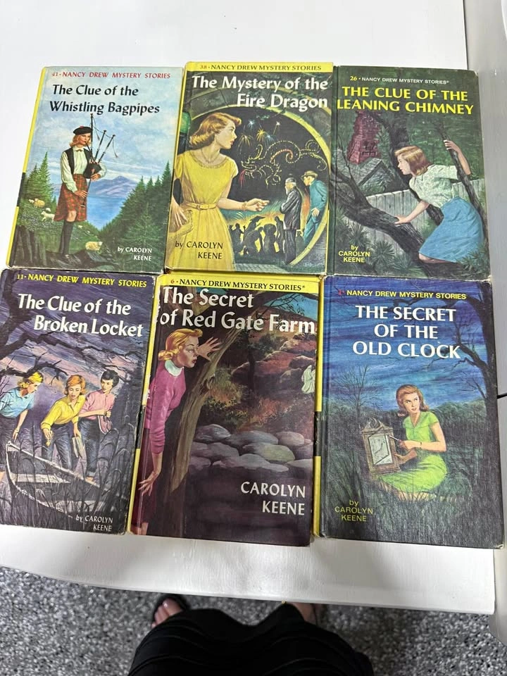 Nancy Drew Mystery Stories Book Set