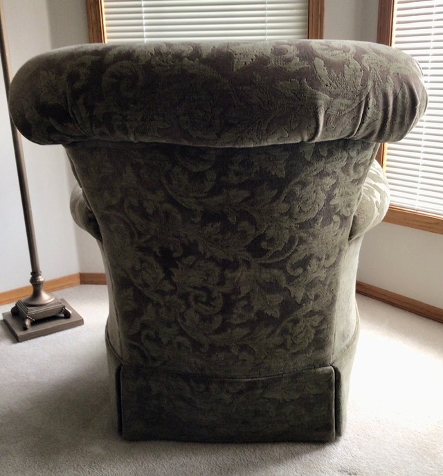 Loveseats and Arm Chairs - photo 5