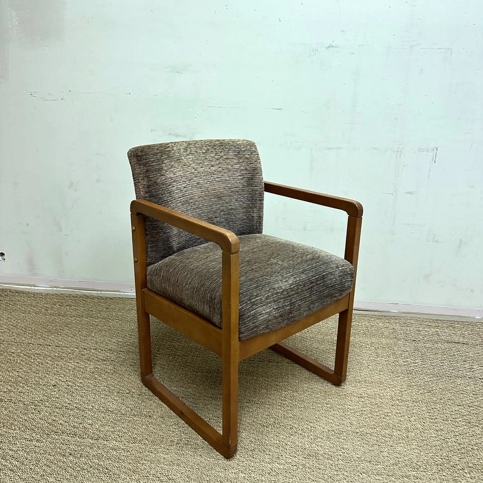 6 MCM Look Arm Chair