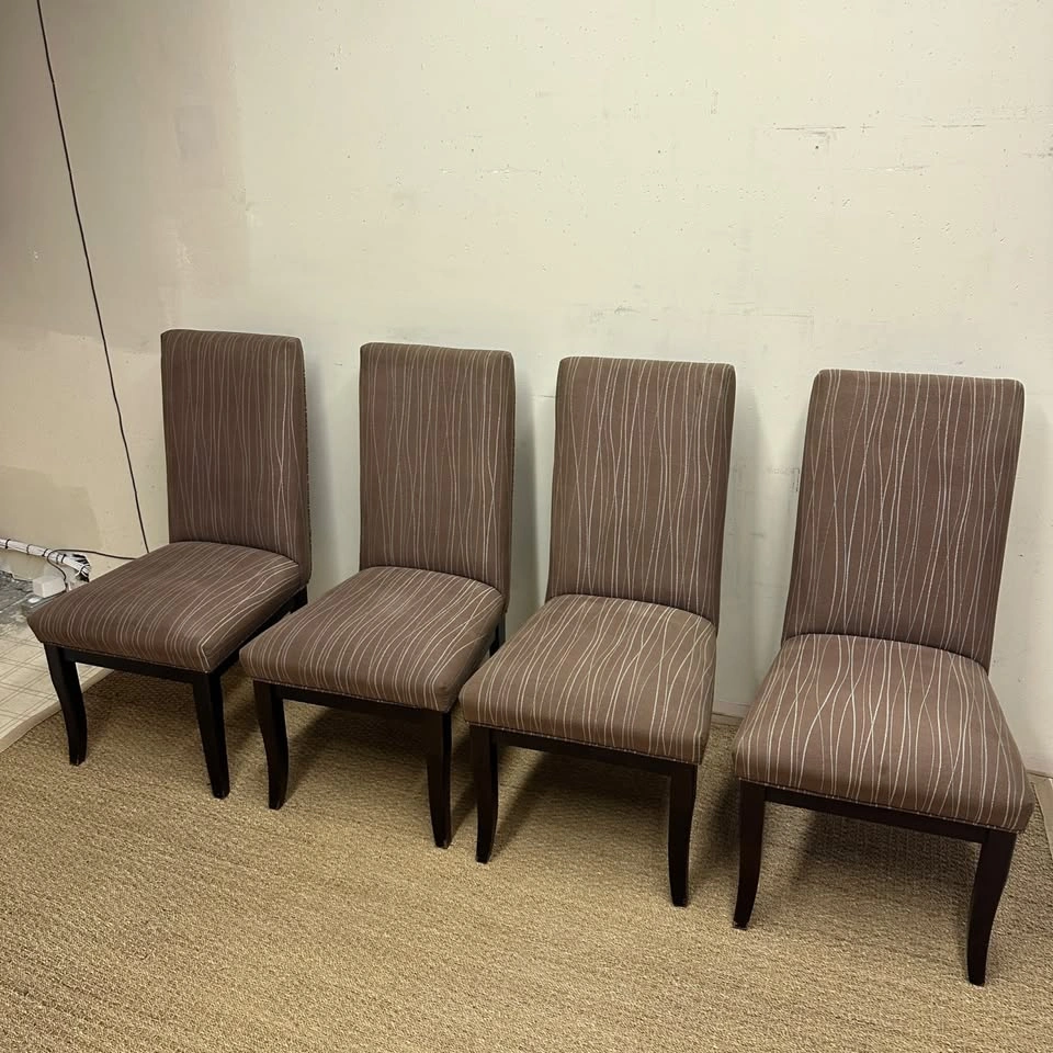 Canadel 4 Dining Chairs - photo 2